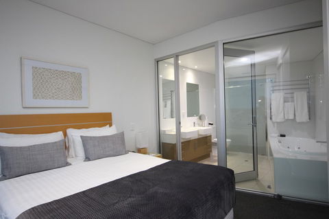 Wallaroo Marina Apartments - E Caravan Parks 16