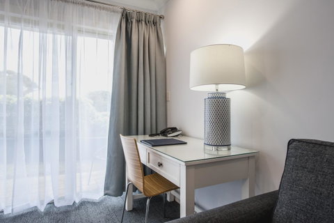 Marina Hotel - E Caravan Parks 15