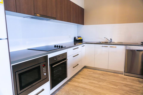 Marina Hotel - E Caravan Parks 32