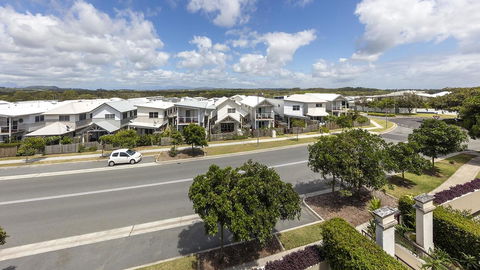 Oaks Casuarina Santai Resort - E Caravan Parks 5