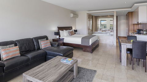 Oaks Casuarina Santai Resort - E Caravan Parks 21