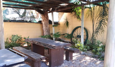 Bordertown Motel - E Caravan Parks 7
