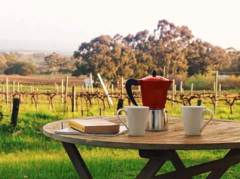Lost In The Vines - E Caravan Parks 1
