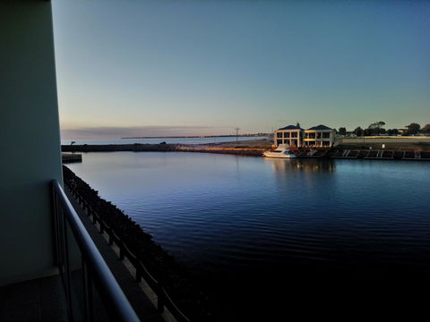 Wallaroo Marina Executive Apartments - E Caravan Parks 20