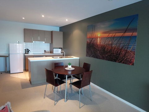 Wallaroo Marina Executive Apartments - E Caravan Parks 13