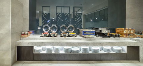 Holiday Inn Express Adelaide City Centre, An IHG Hotel - E Caravan Parks 17