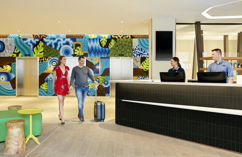 Holiday Inn Express Adelaide City Centre, An IHG Hotel - E Caravan Parks 36