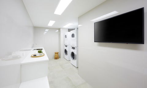 Holiday Inn Express Adelaide City Centre, An IHG Hotel - E Caravan Parks 29