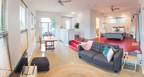 S T U D I O 22 Peaceful Retreat With Garden Views - E Caravan Parks 2