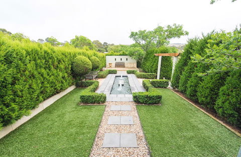 S T U D I O 22 Peaceful Retreat With Garden Views - E Caravan Parks 0