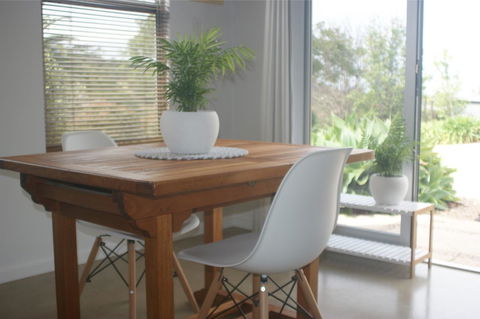 S T U D I O 22 Peaceful Retreat With Garden Views - E Caravan Parks 9