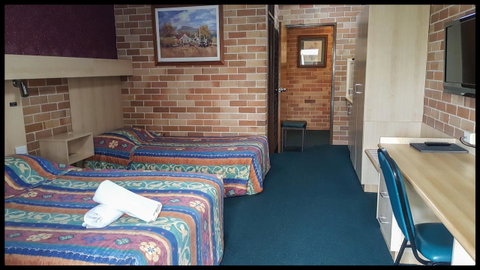 Windsor Terrace Motel - E Caravan Parks 8