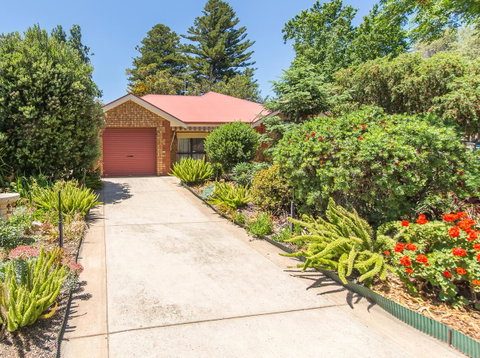 Tanunda\'s Magpie House - E Caravan Parks 3