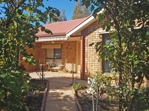 Tanunda\'s Magpie House - E Caravan Parks 2