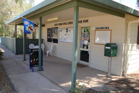 Discovery Parks - Roxby Downs - E Caravan Parks 23