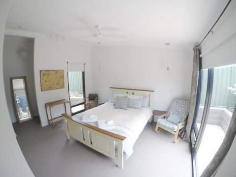 Sinclair Eco House - E Caravan Parks 8