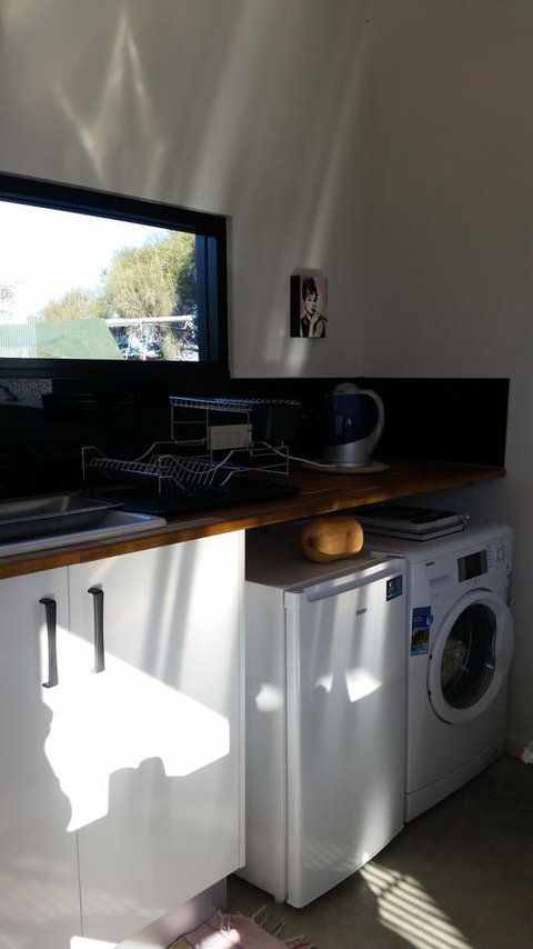 Sinclair Eco House - E Caravan Parks 17