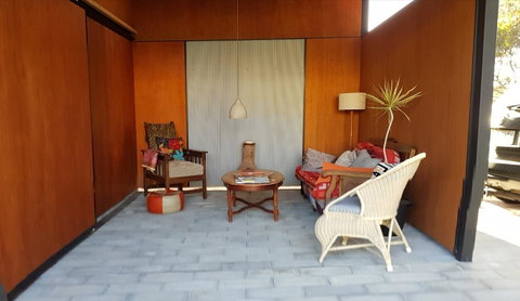 Sinclair Eco House - E Caravan Parks 32