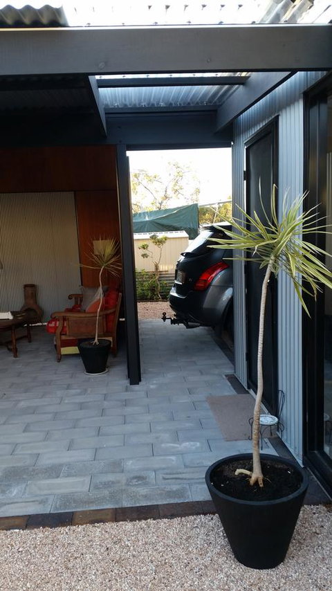 Sinclair Eco House - E Caravan Parks 21