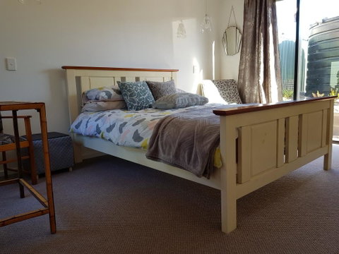 Sinclair Eco House - E Caravan Parks 30