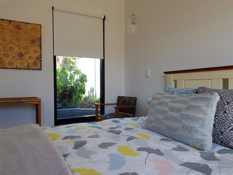 Sinclair Eco House - E Caravan Parks 29