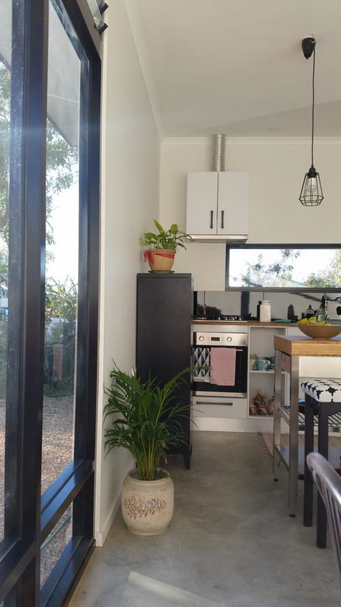 Sinclair Eco House - E Caravan Parks 19