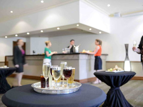 Grosvenor Hotel Adelaide - E Caravan Parks 22