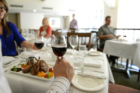 Grosvenor Hotel Adelaide - E Caravan Parks 2