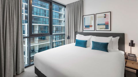 Avani Adelaide Residences - E Caravan Parks 13