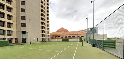 Hilton Adelaide - E Caravan Parks 8