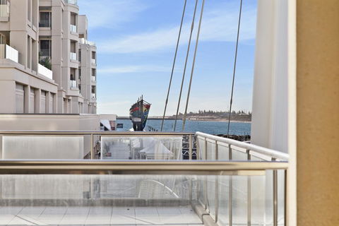 Glenelg Beach Studio - E Caravan Parks 6