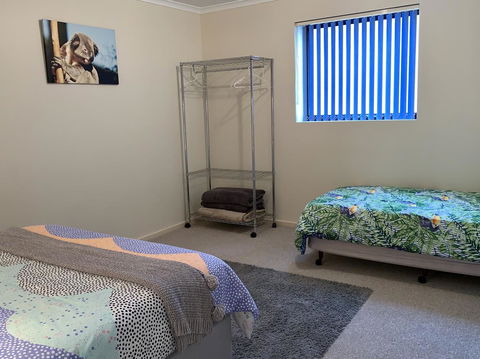 Inna Nutshell - E Caravan Parks 20