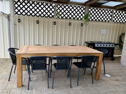 Inna Nutshell - E Caravan Parks 8