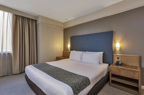 Stamford Plaza Adelaide - E Caravan Parks 32
