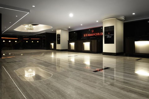Stamford Plaza Adelaide - E Caravan Parks 24