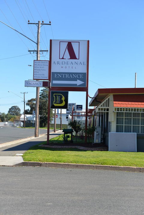 Ardeanal Motel - E Caravan Parks 3