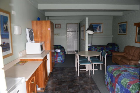 Ardeanal Motel - E Caravan Parks 41