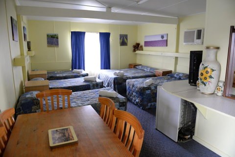 Ardeanal Motel - E Caravan Parks 44