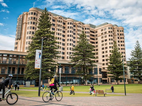 Stamford Grand Adelaide - E Caravan Parks 27