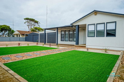 Breakaway Moonta Bay - E Caravan Parks 2