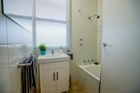Breakaway Moonta Bay - E Caravan Parks 11