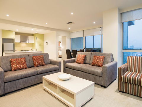Oaks Glenelg Liberty Suites - E Caravan Parks 25