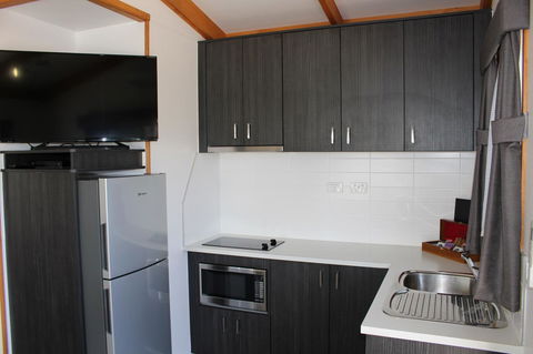 Ceduna Foreshore Caravan Park - E Caravan Parks 1