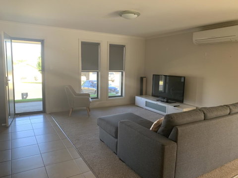 Little On Ash - E Caravan Parks 7