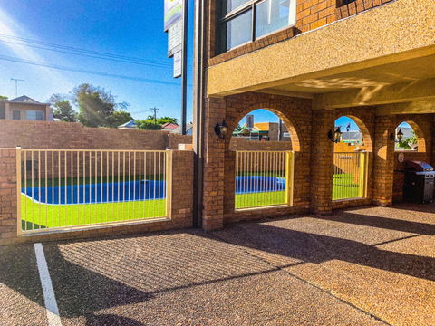 Cumberland Motor Inn - E Caravan Parks 10