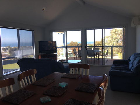 Kangaroo Island Bayview Villas - E Caravan Parks 19