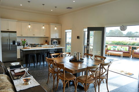 Barossa Bed & Breakfast - E Caravan Parks 7
