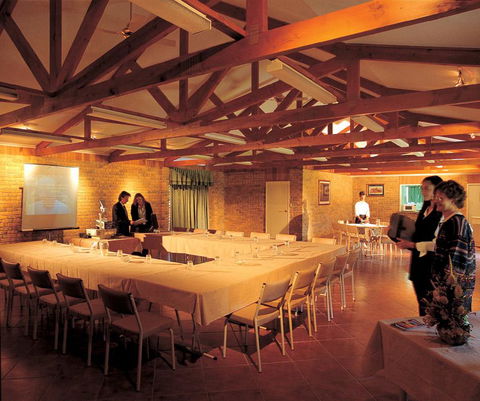 Acacia Apartments - E Caravan Parks 17