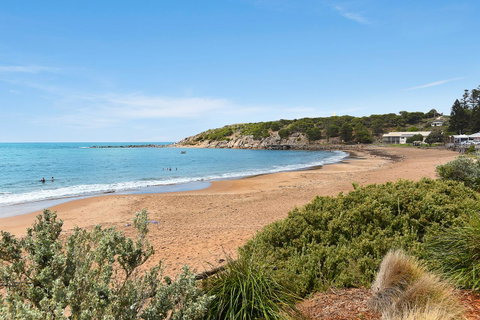 The Dolphins Beachfront Apartments - E Caravan Parks 1