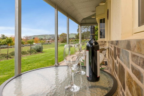 Barossa Vineyard Cottages - E Caravan Parks 23